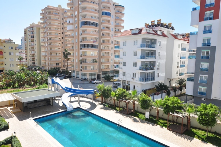 شقق للبيع في الانيا - مجمع حديث - غرفة وصالة -في محمودلار / الانيا 