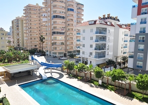 شقق للبيع في الانيا - مجمع حديث - غرفة وصالة -في محمودلار / الانيا 