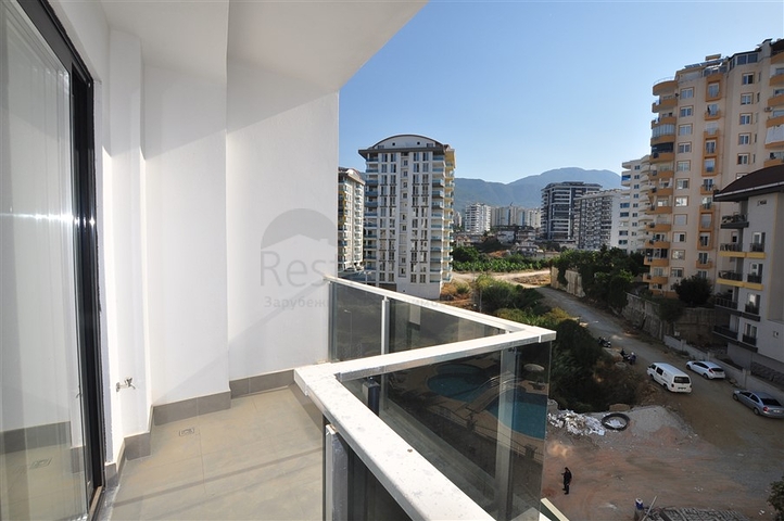 شقق في مهموتلار - تصميم غرفة وصالة -ضمن مجمع حديث فاخر -في محمودلار / الانيا 