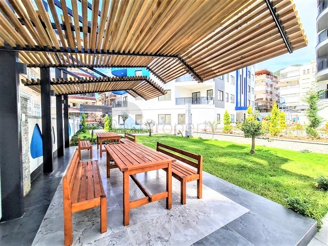 عقارات الانيا - شقة ضمن مجمع فاخر في مركز مدينة الانيا 