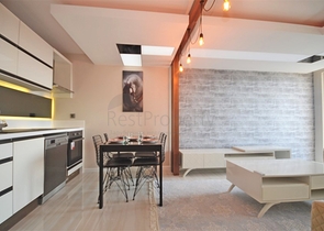 شقق للبيع الانيا - ضمن مجمع فاخر -تصميم غرفة وصالة -في كارجي جاك / الانيا 