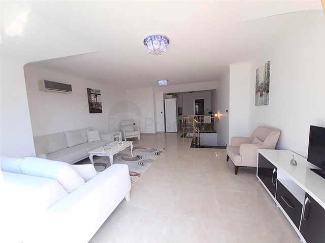 شقة اطلالة بحر في الانيا - دوبلكس مفروشة -ضمن مجمع سكني -كارجي جاك / الانيا 