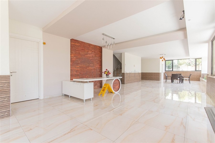 شقق للبيع الانيا - تصميم غرفة وصالة -قريبة من البحر -في محمودلار / الانيا 