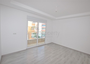 عقارات محمودلار - شقة واسعة غرفة وصالة -قريبة من البحر -في محمودلار/ الانيا 