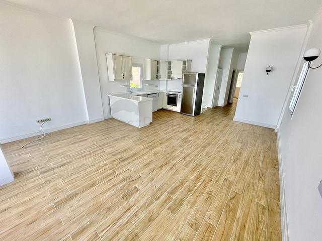 عقارات بودروم - فيلا فاخرة اطلالة بحر -4 غرف وصالة .