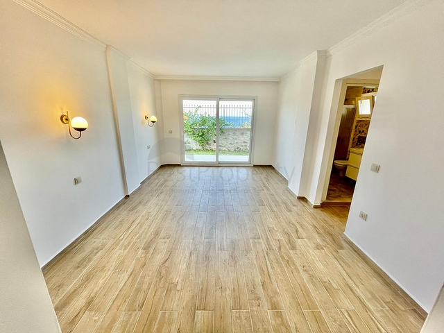 عقارات بودروم - فيلا فاخرة اطلالة بحر -4 غرف وصالة .