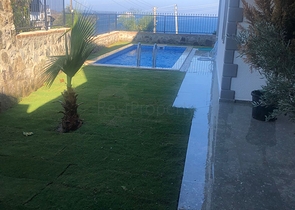 عقارات بودروم - فيلا فاخرة اطلالة بحر -4 غرف وصالة .