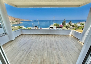 عقارات بودروم - فيلا فاخرة اطلالة بحر -4 غرف وصالة .