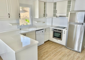 عقارات بودروم - فيلا فاخرة اطلالة بحر -4 غرف وصالة .