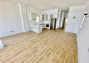 عقارات بودروم - فيلا فاخرة اطلالة بحر -4 غرف وصالة .