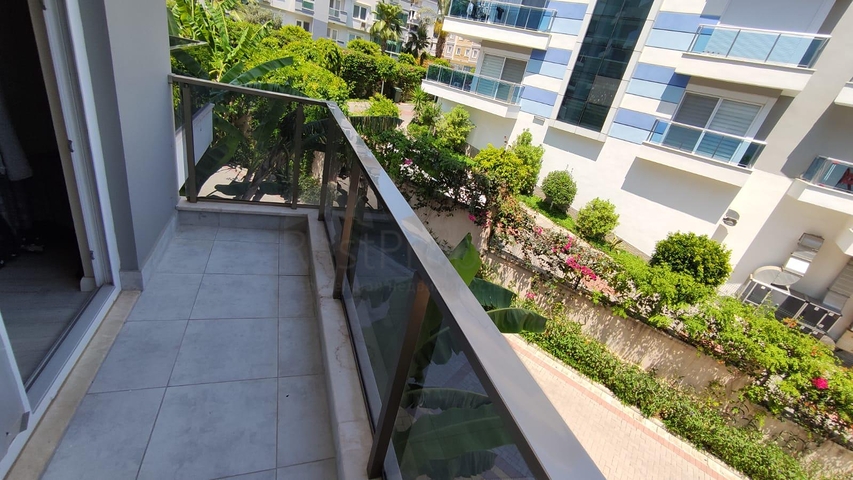 شقق للبيع الانيا - موقع مركزي -4 غرف وصالة -ضمن مجمع فاخر في اوبا /الانيا 