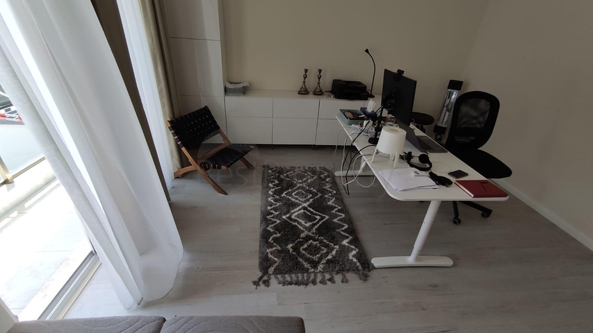 شقق للبيع الانيا - موقع مركزي -4 غرف وصالة -ضمن مجمع فاخر في اوبا /الانيا 