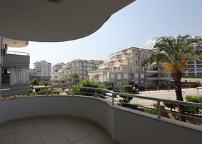 شقق للبيع جيكجلي - 2 غرفة وصالة -مفروشة -ضمن مجمع سكني -الانيا 