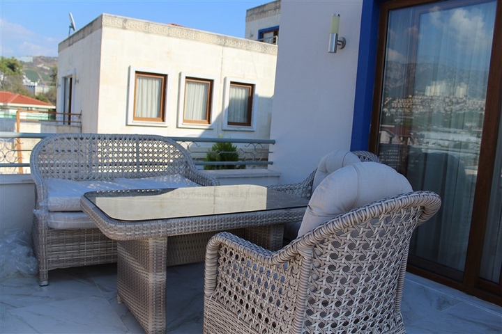 فلل للبيع الانيا - فيلا مستقلة مع مسبح خاص -في كارجي جاك 