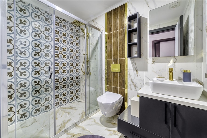 شقق بالتقسيط في  محمودلار - مجمع قيد الانشاء -مناسب للاستثمار .