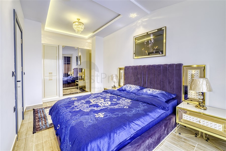 شقق بالتقسيط في  محمودلار - مجمع قيد الانشاء -مناسب للاستثمار .