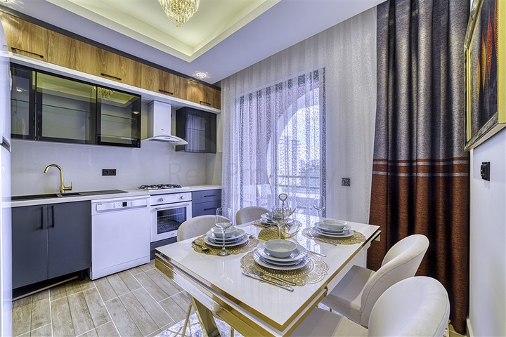 شقق بالتقسيط في  محمودلار - مجمع قيد الانشاء -مناسب للاستثمار .