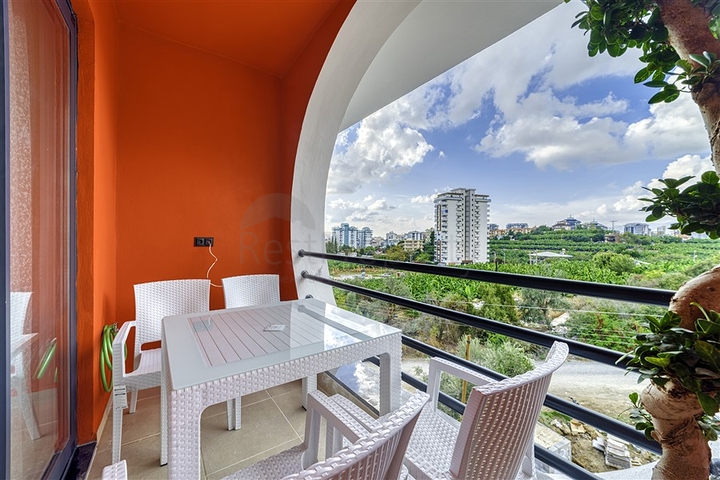 شقق بالتقسيط في  محمودلار - مجمع قيد الانشاء -مناسب للاستثمار .