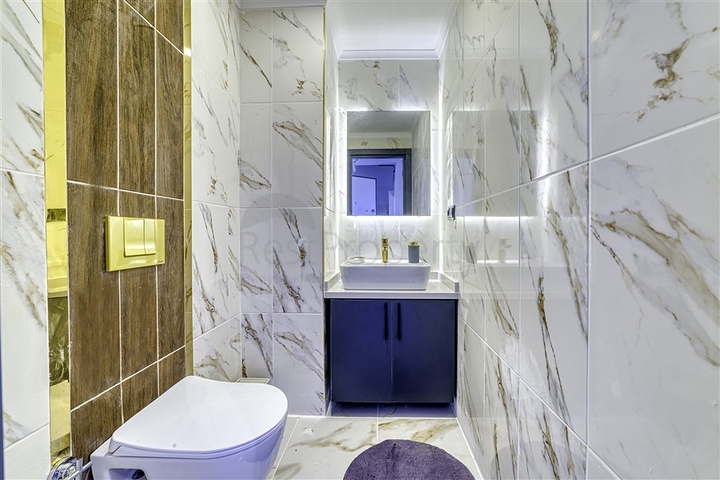 شقق بالتقسيط في  محمودلار - مجمع قيد الانشاء -مناسب للاستثمار .