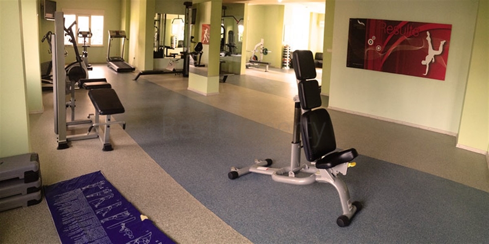 عقارات في جكجلي - 2 غرفة وصالة -ضمن مجمع فاخر . 