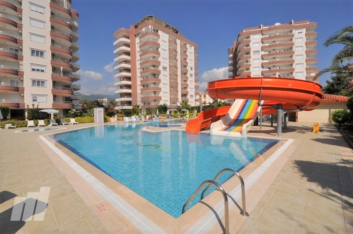 عقارات في جكجلي - 2 غرفة وصالة -ضمن مجمع فاخر . 