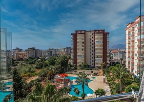 عقارات في جكجلي - 2 غرفة وصالة -ضمن مجمع فاخر . 