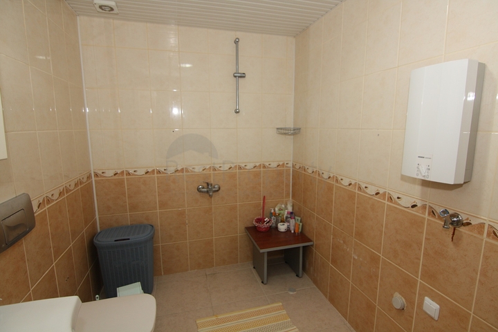 شقق للبيع في جكجلي - 2 غرفة وصالة -مفروشة -ضمن مجمع عائلي -جكجلي / الانيا 