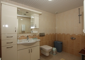 شقق للبيع في جكجلي - 2 غرفة وصالة -مفروشة -ضمن مجمع عائلي -جكجلي / الانيا 