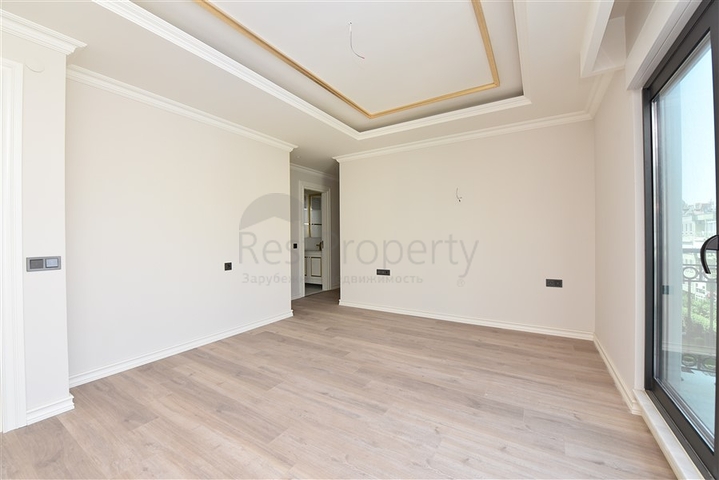 شقق على البحر في الانيا - مجمع بخدمات 5 نجوم - شقة 2 غرفة وصالة -مركز الانيا 