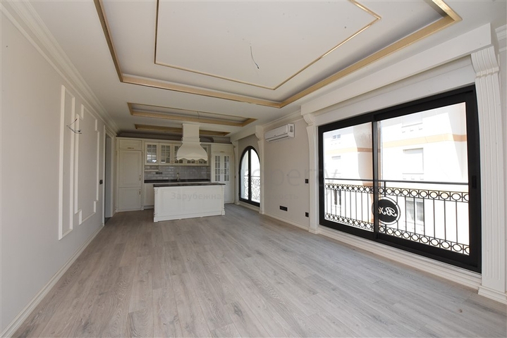 شقق على البحر في الانيا - مجمع بخدمات 5 نجوم - شقة 2 غرفة وصالة -مركز الانيا 