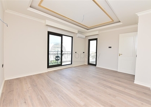 شقق على البحر في الانيا - مجمع بخدمات 5 نجوم - شقة 2 غرفة وصالة -مركز الانيا 