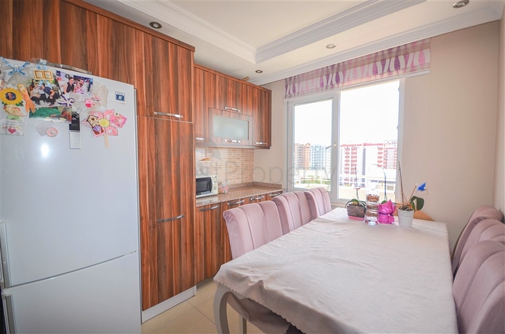 شقق اطلالة بحر في الانيا - تصميم 2 غرفة وصالة -في محمودلار 