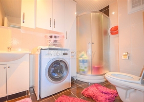 شقق اطلالة بحر في الانيا - تصميم 2 غرفة وصالة -في محمودلار 