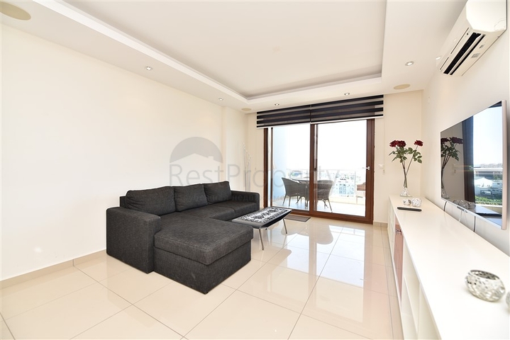 شقق اطلالة بحر في جكجلي - تصميم غرفة وصالة -مجمع 5 نجوم -الانيا 