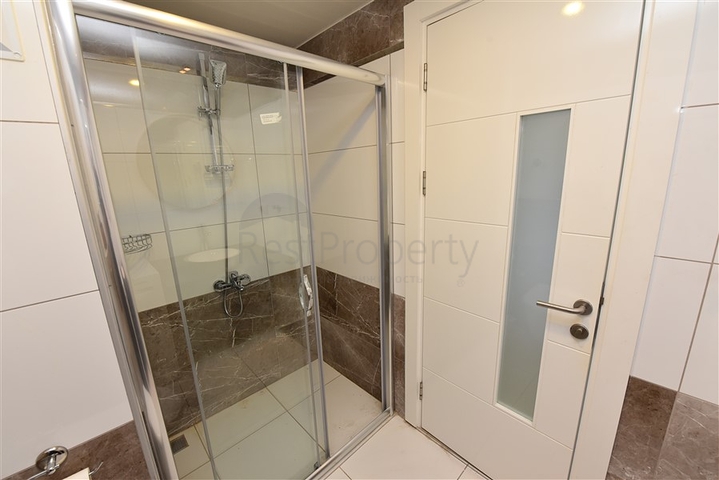 شقق اطلالة بحر في جكجلي - تصميم غرفة وصالة -مجمع 5 نجوم -الانيا 