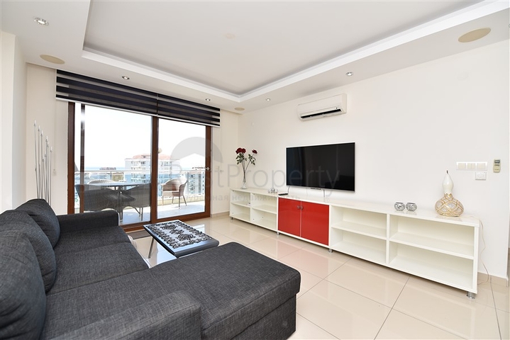 شقق اطلالة بحر في جكجلي - تصميم غرفة وصالة -مجمع 5 نجوم -الانيا 