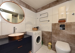 شقق اطلالة بحر في جكجلي - تصميم غرفة وصالة -مجمع 5 نجوم -الانيا 