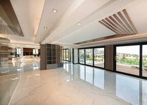 فلل للبيع في بودروم - فاخرة باطلالة بحر - 6 غرف وصالة .