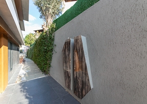 فلل للبيع في بودروم - فاخرة باطلالة بحر - 6 غرف وصالة .