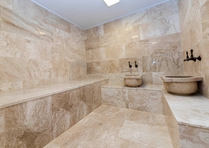 فلل للبيع في بودروم - فاخرة باطلالة بحر - 6 غرف وصالة .