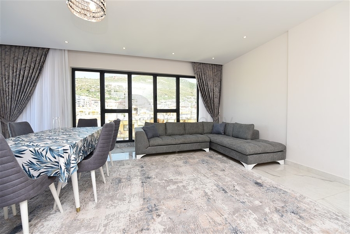 شقة مريحة 2 + 1 في وسط ألانيا 