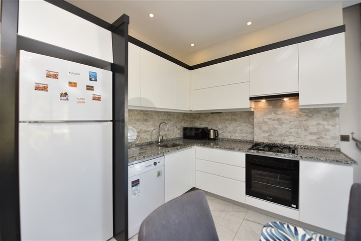 شقة مريحة 2 + 1 في وسط ألانيا 