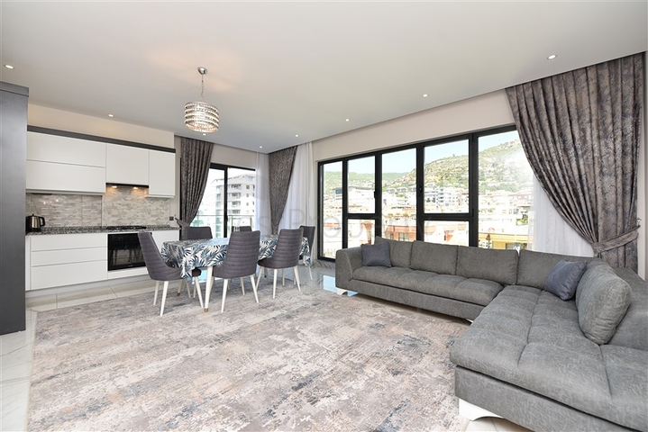 شقة مريحة 2 + 1 في وسط ألانيا 