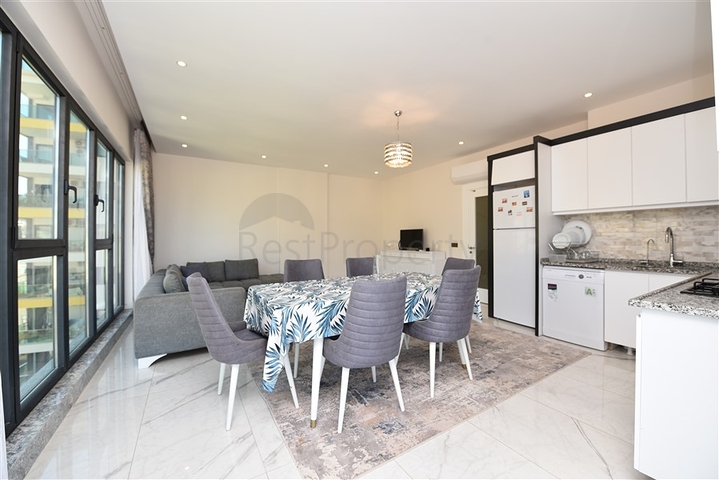 شقة مريحة 2 + 1 في وسط ألانيا 