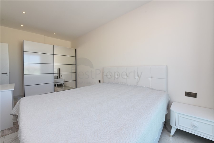 شقة مريحة 2 + 1 في وسط ألانيا 