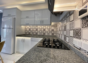 شقة جديدة للبيع في محمودلار - تصميم غرفتين وصالة -مفروشة -في محمودلار / الانيا 