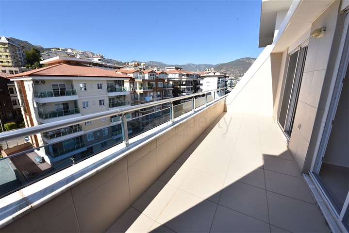 عقارات في اوبا - دوبلكس 2 غرفة وصالة -ضمن مجمع فاخر -في اوبا / الانيا 