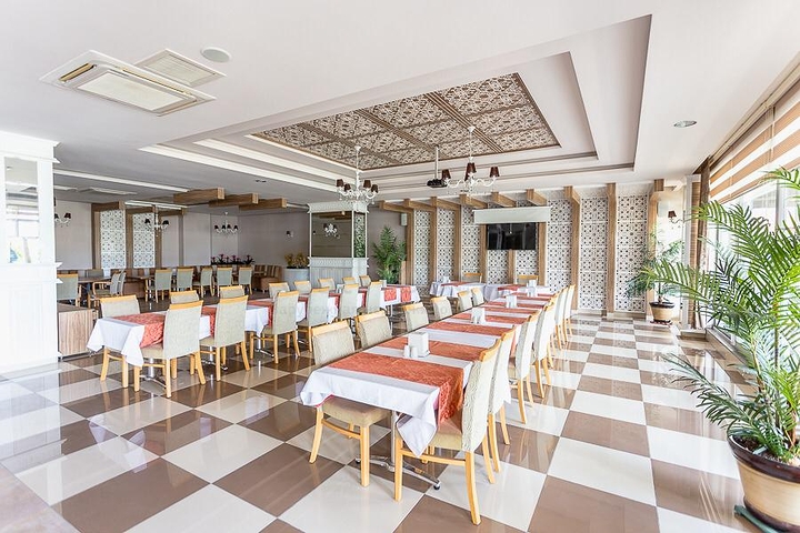 استديو للبيع في الانيا - ضمن مجمع فاخر - خلف مول الانيوم -جيكجلي / الانيا 