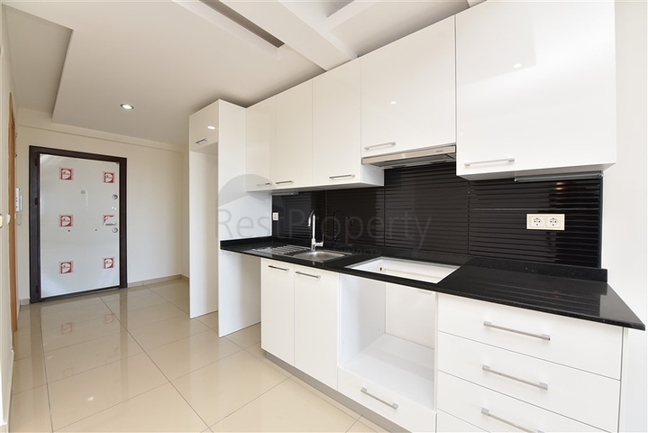 استديو للبيع في الانيا - ضمن مجمع فاخر - خلف مول الانيوم -جيكجلي / الانيا 