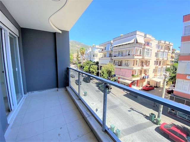 عقارات في الانيا - شقة جديدة من تصميم 1+1 - في مركز الانيا 